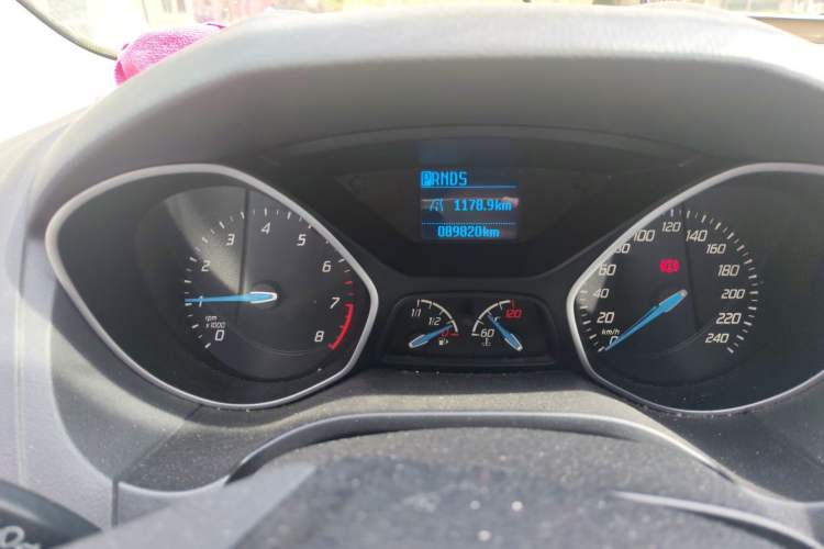 Used Ford Focus 2012 Hatchback 1.6L Automatic Comfort Model Odometer Close Up