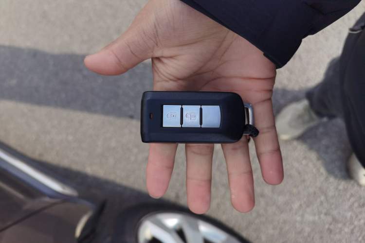 Used Mitsubishi Outlander 2010 Kijang 3.0 Elite GT Edition
