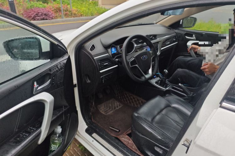 Used Geely Auto Emgrand 2017 Sedan Million Edition 1.5L Manual - Upward Version
