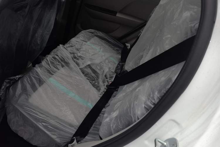 Used JMEV Xiao Qilin 2026 Model PLUS+ Comfort Version Left Rear Seat