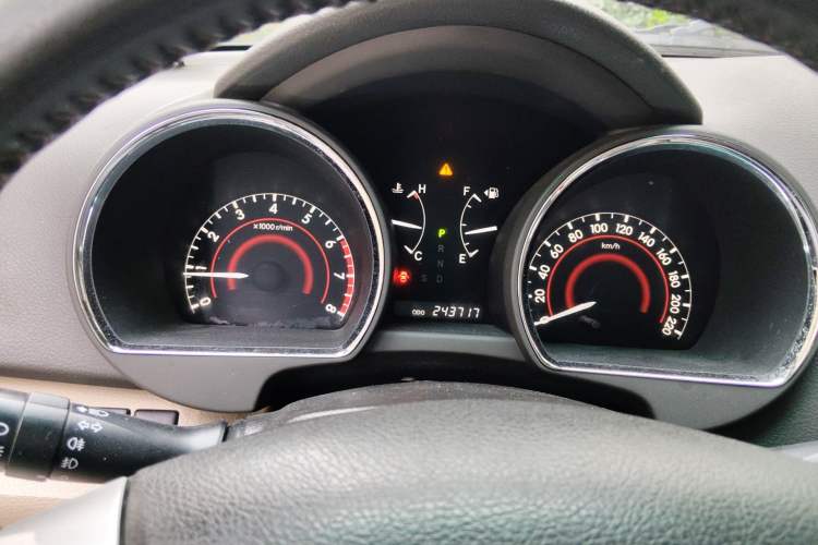 Used Toyota Highlander 2012 2.7L Two-Wheel Drive 7-Seater Luxury Edition Instrument Cluster