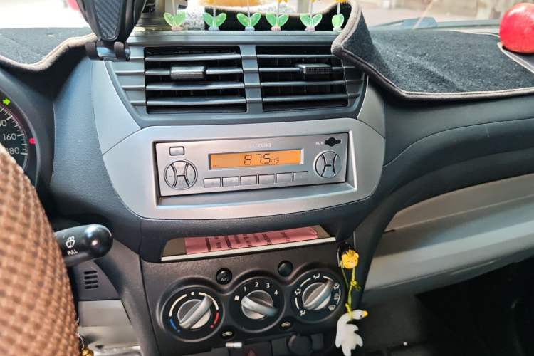Used Suzuki Alto 2013 Revised Version 1.0L Manual Comfort Edition