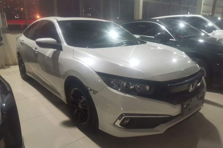 Used Honda Civic 2016 220TURBO CVT Luxury Edition
