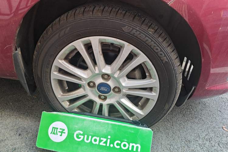 Used Ford Fiesta 2013 Hatchback 1.5L Automatic Fashion Edition Right Front Wheel Hub