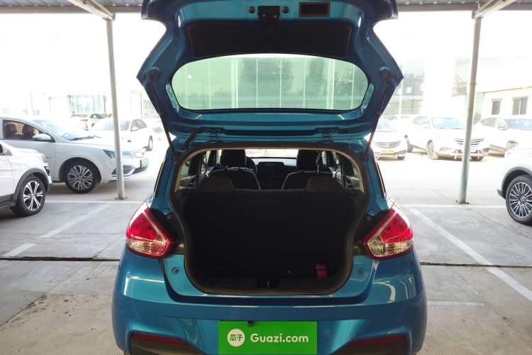 Used Baojun 310 2016 1.2L manual Comfort trim level