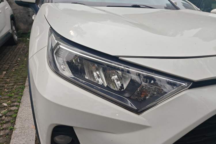Used Toyota RAV4 2020 2.0L CVT 4x4 Trend Edition
