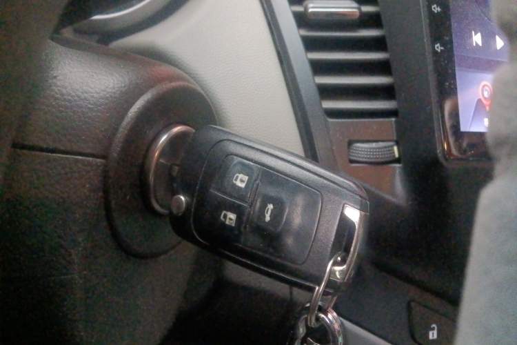 Used Chevrolet Cruze 2013 1.6L SL MT
