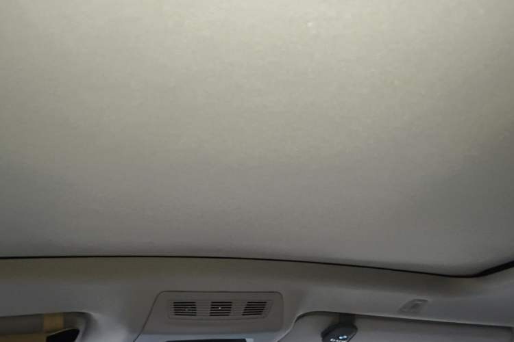 Used BMW 5 Series GT 2011 535i Elegant Edition Headliner