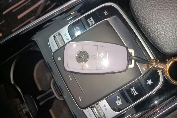 Used Mercedes-Benz B-Class 2020 B 200 Sport Edition Vehicle Key