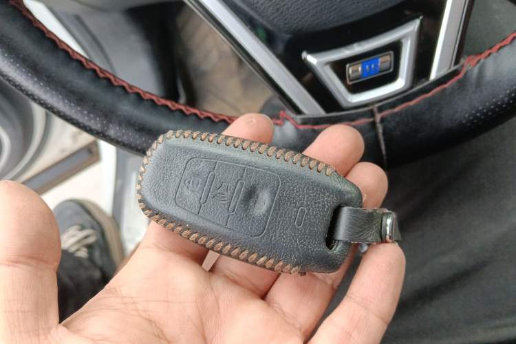 Used Haval H6 Coupe 2016 Blue Label 1.5T Automatic Two-Wheel Drive Urban Model Vehicle Key