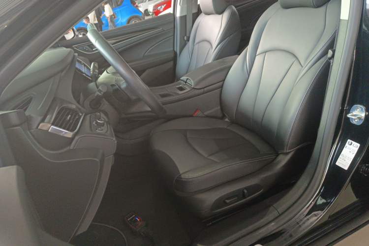 Used Buick LaCrosse 2022 652T Luxury Version
