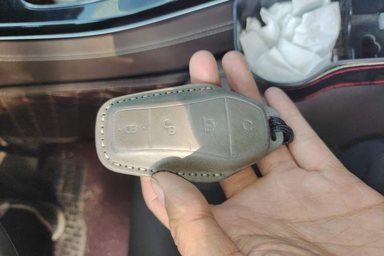 Used BYD Han 2022 DM-i 121KM Prestige Model
