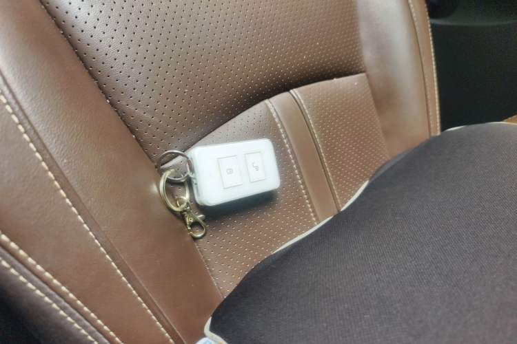 Used BYD Tang New Energy 2015 2.0T Four-Wheel-Drive Flagship Model Vehicle Key