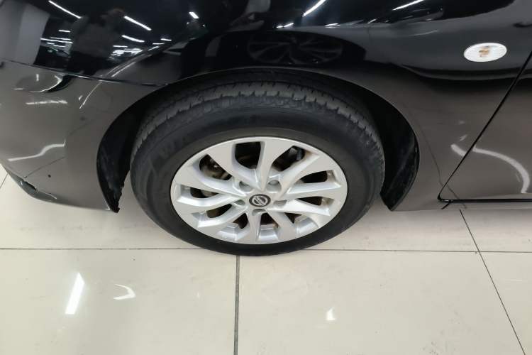 Used Nissan Sylphy 2022 Classic 1.6XL CVT Luxury Edition Left Front Wheel Hub