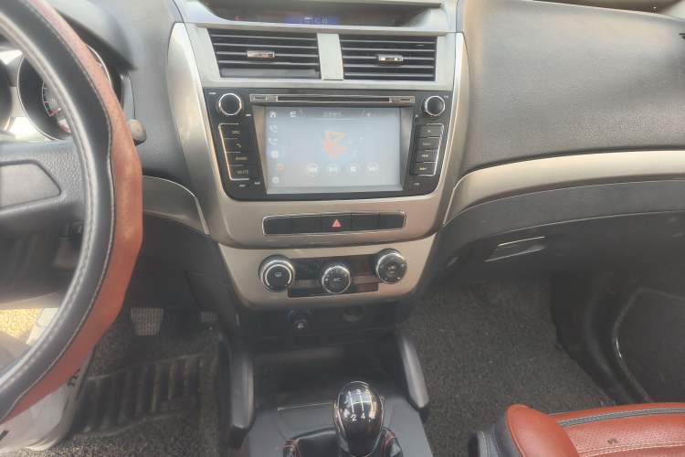 Used Geely Auto GX7 2015 Classic Edition 1.8L Manual Elite Model China IV