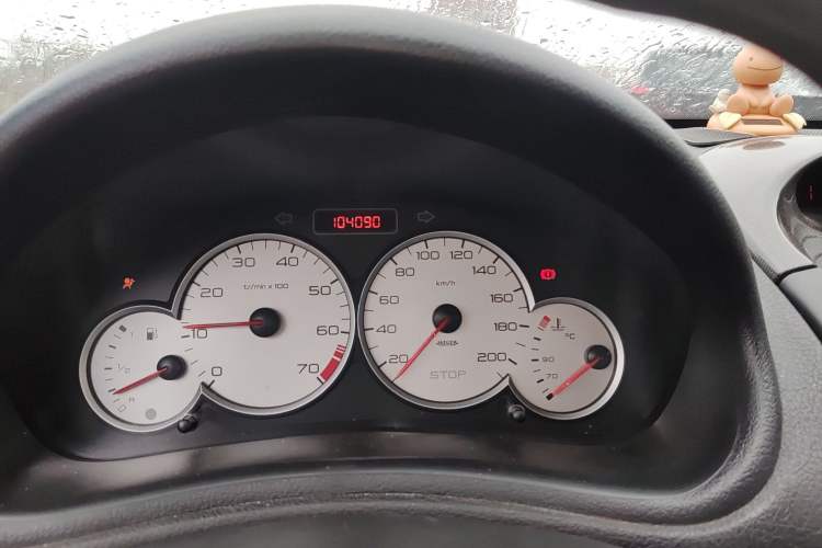 Used Citroen C2 2010 1.4L Manual Comfort Edition Odometer Close Up
