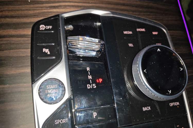 Used BMW X7 2023 xDrive40i Luxury Package with Leading Features
