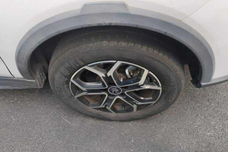 Used BYD Yuan Pro 2021 401 km Deluxe Version Right Front Wheel Hub