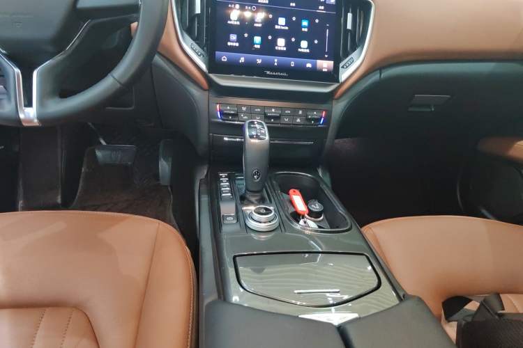 Used Maserati Ghibli 2021 2.0T Sharp Edition