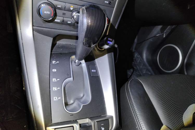 Used Chevrolet Captiva 2014 2.4L 4x4 Flagship Edition 7 Seats
