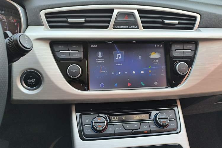 Used Geely Auto Emgrand X7 Sport 2020 1.8TD DCT Two-Wheel Drive Smart Connect 4G-Enabled Version Audio And AC Panel