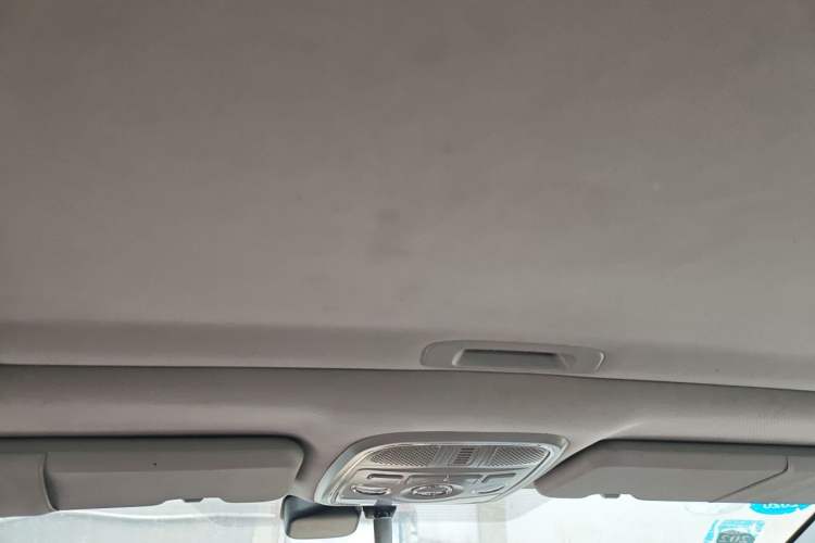 Used Haval H6 2014 Upgraded Model 1.5T Manual Two-Wheel Drive Elite Version