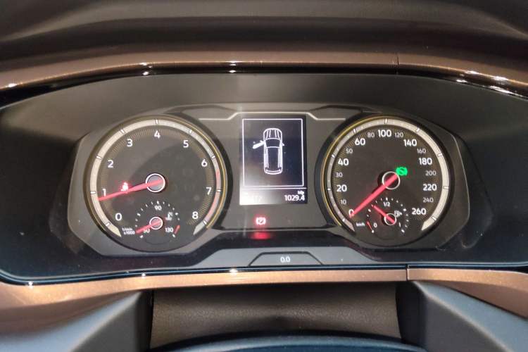 Used Volkswagen Tharu 2020 280TSI Two-Wheel Drive Luxury Plus Version China VI Standard
