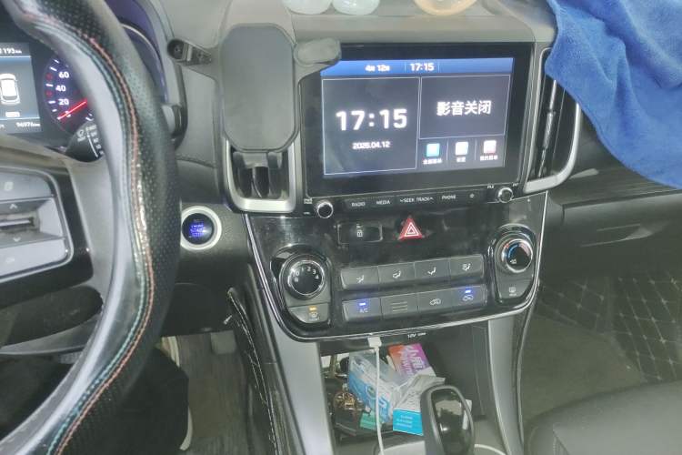 Used Hyundai ix35 2018 2.0L Automatic 2WD Zhiyong·Changxiang Edition Audio And AC Panel