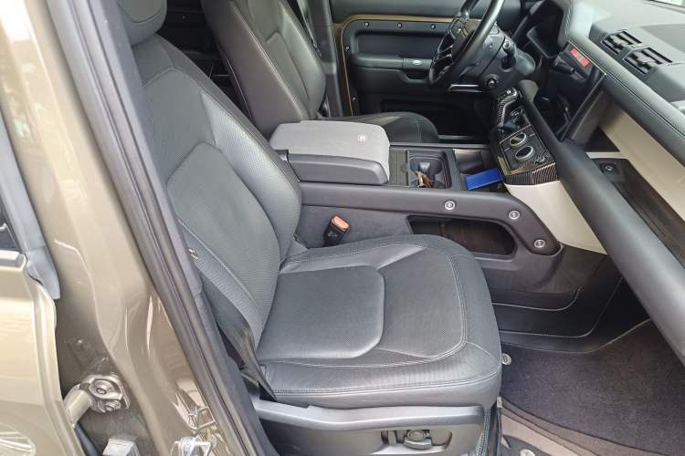 Used Land Rover Defender 2023 Facelift 110 3.0T P400 X-DYNAMIC HSE