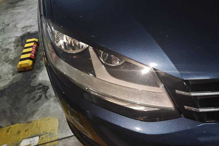 Used Volkswagen Sharan 2016 380TSI Clear Blue Limited Edition
