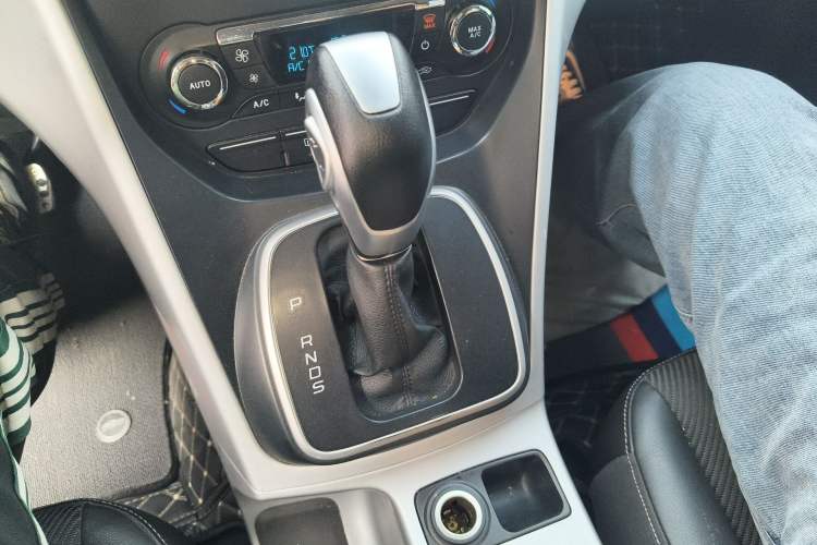 Used Ford Kuga 2015 1.5L GTDi Two-Wheel Drive Fashion Edition