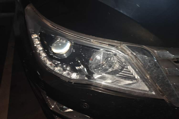 Used Baojun 560 2016 1.8L iAMT Luxury Model Right Front Headlight