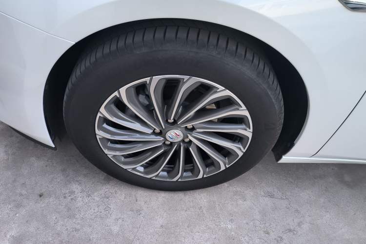 Used Buick LaCrosse 2023 28T Prestige Edition