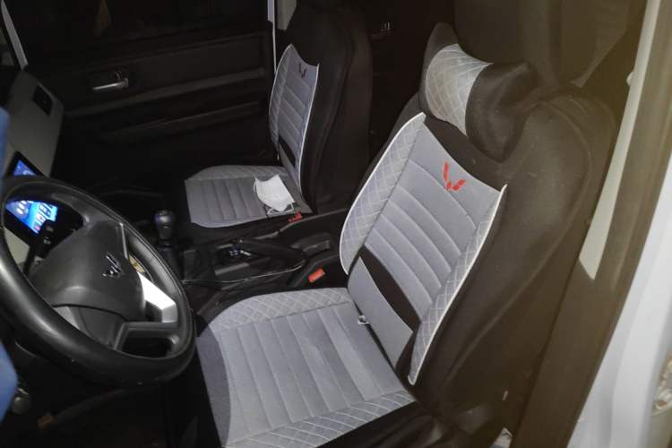 Used Wuling Hongguang PLUS 2019 1.5T Manual Comfort Version 7 Seats