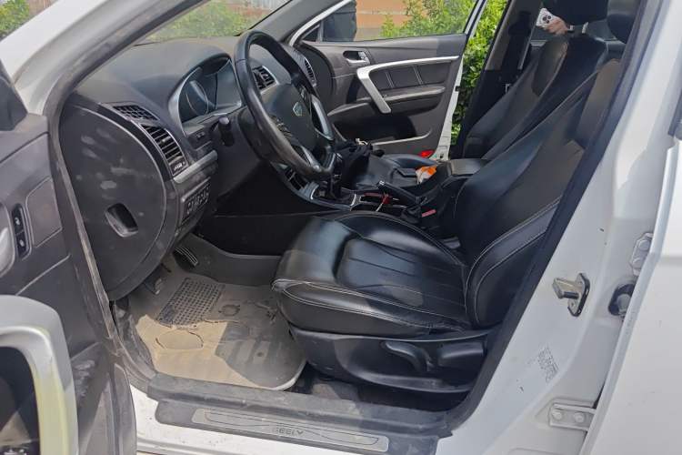 Used Geely Auto Emgrand 2015 Sedan 1.5L Manual - Top Trim Level