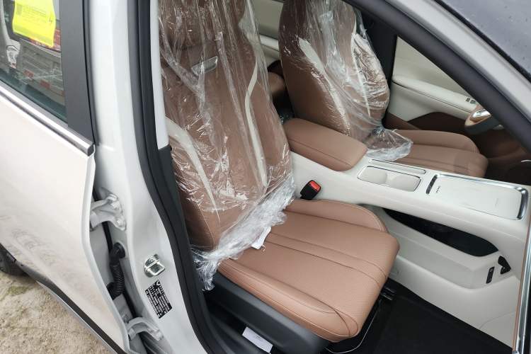 Used Wuling Bingo S 2025 Model 430km Deluxe Edition
