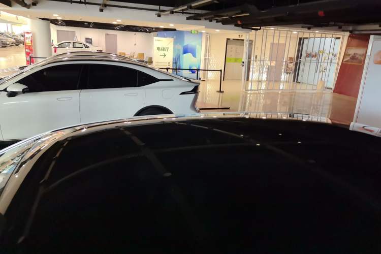 Used BMW i5 2024 eDrive 35L Luxury Model with M Sport Package