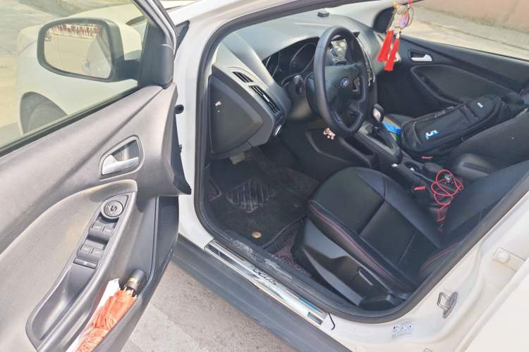 Used Ford Focus 2012 Hatchback 1.6L Automatic Comfort Model
