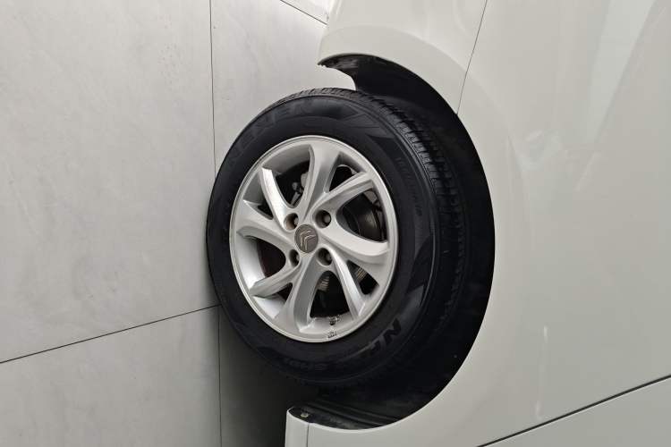 Used Citroen Elysee 2017 1.6L Manual Fashion Model Right Rear Wheel Hub