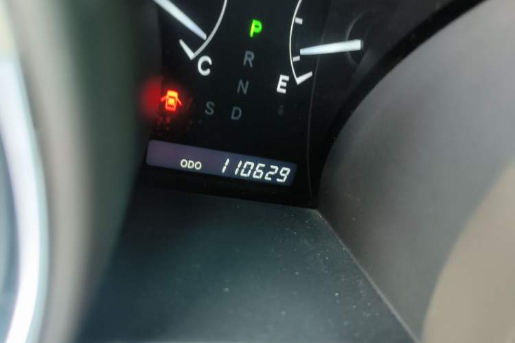 Used Toyota Highlander 2011 2.7L Two-Wheel Drive 5-Seater Elite Edition Odometer Close Up