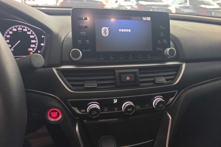 Used Honda Accord 2018 230TURBO Comfort Edition China VI Emission Standard Audio And AC Panel