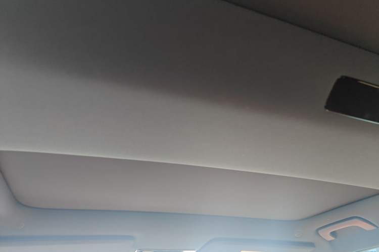 Used Li Auto L7 2023 Air model Headliner