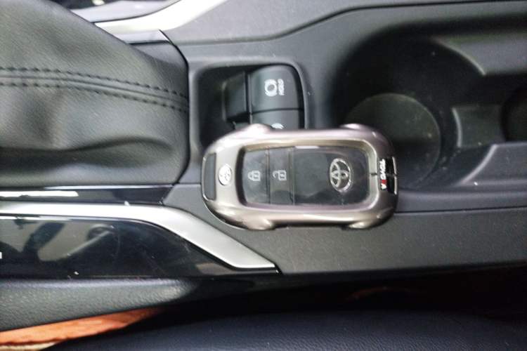 Used Toyota Corolla Cross 2023 2.0L Elite Edition Interior 1