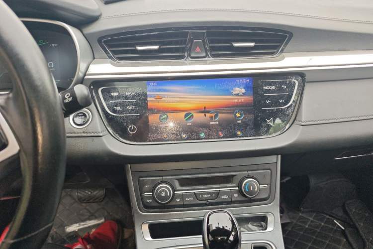 Used Geely Auto Emgrand 2021 UP 1.5L CVT Advanced Edition Audio And AC Panel