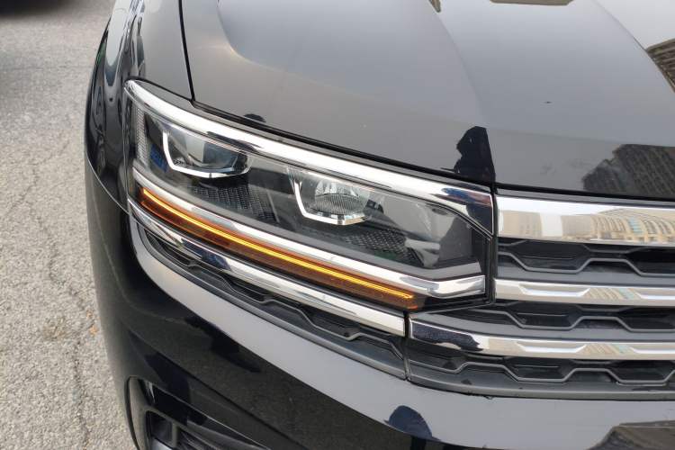 Used Volkswagen Teramont X 2019 380TSI Four-Wheel Drive Luxury Edition Right Front Headlight