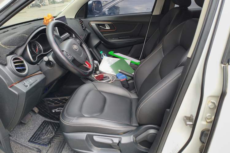 Used Bestune X40 2018 Internet Celebrity Edition 1.6L Automatic Luxury Version Left Front Seat