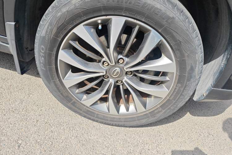 Used GAC Trumpchi GS8 2017 320T Two-Wheel Drive Luxury Smart Connectivity Version (7 Seats)