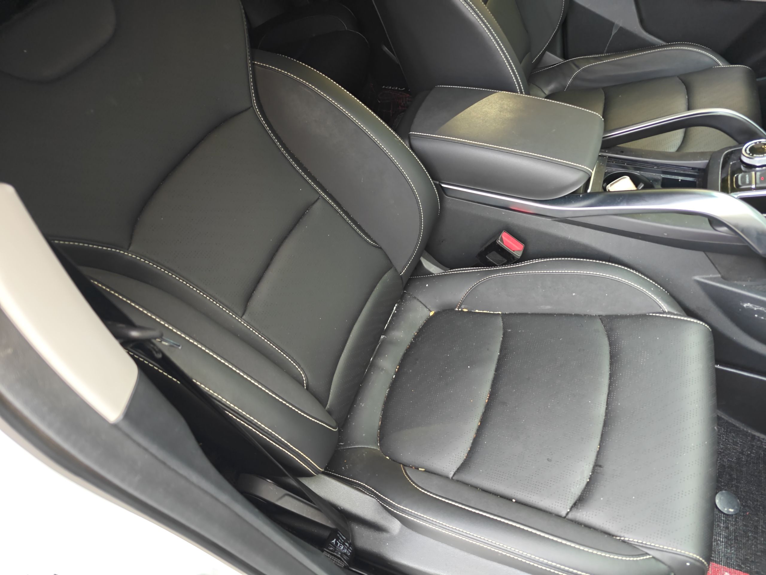 Geely Auto Emgrand X7 Sport 2022 Boyue X 1.8TD DCT Smart Model — снимка 19