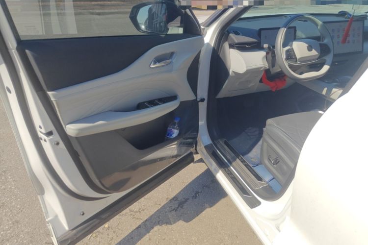 Used CHANGAN UNI-Z New Energy 2024 Blue Whale Smart Electric iDD 125km Beyond Edition