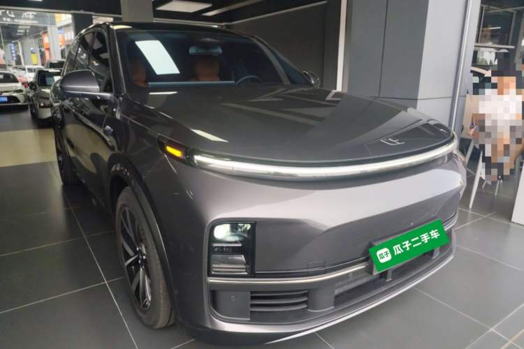 Used Li Auto L8 2023 Pro Model
